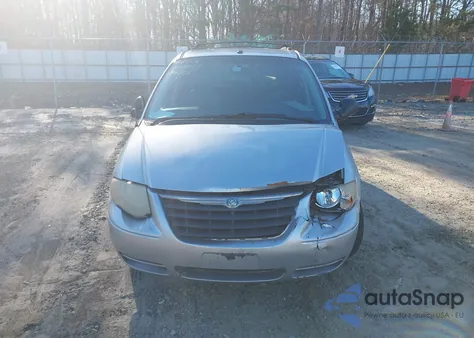 2007 Chrysler Town & Country Touring from USA, damaged, VIN 2A4GP54L27R136121